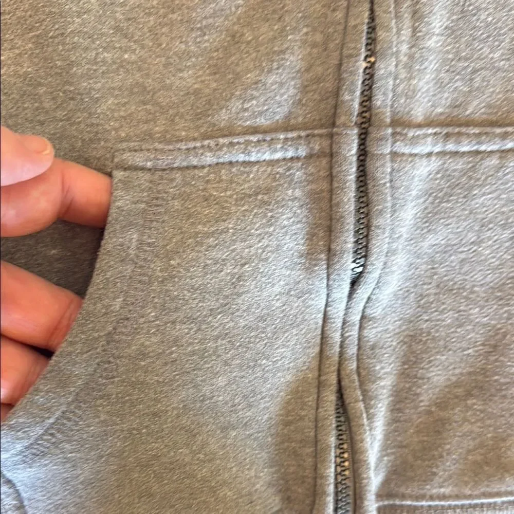 OshKosh B'gosh Full Zip Gray and Blue Sweatshirts & Hoodies size 7